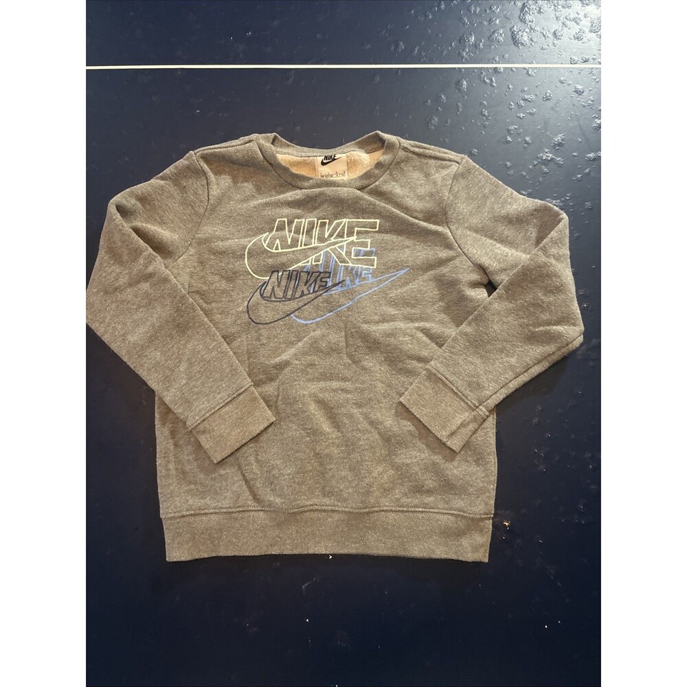 Nike Fleece Sweatshirt Boys 7 Gray Graphic Logo Crew Neck Athleisure Performance